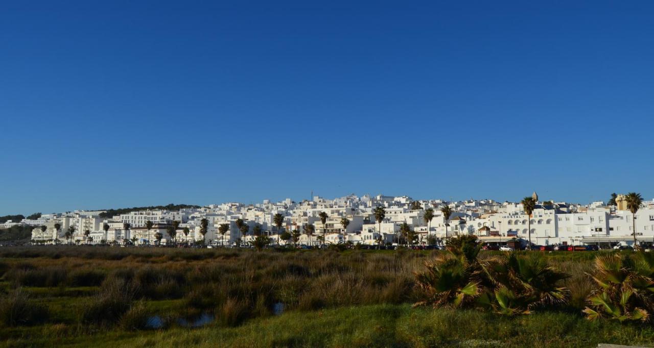 Apartamentos El Arrecife Кониль-де-ла-Фронтера Экстерьер фото