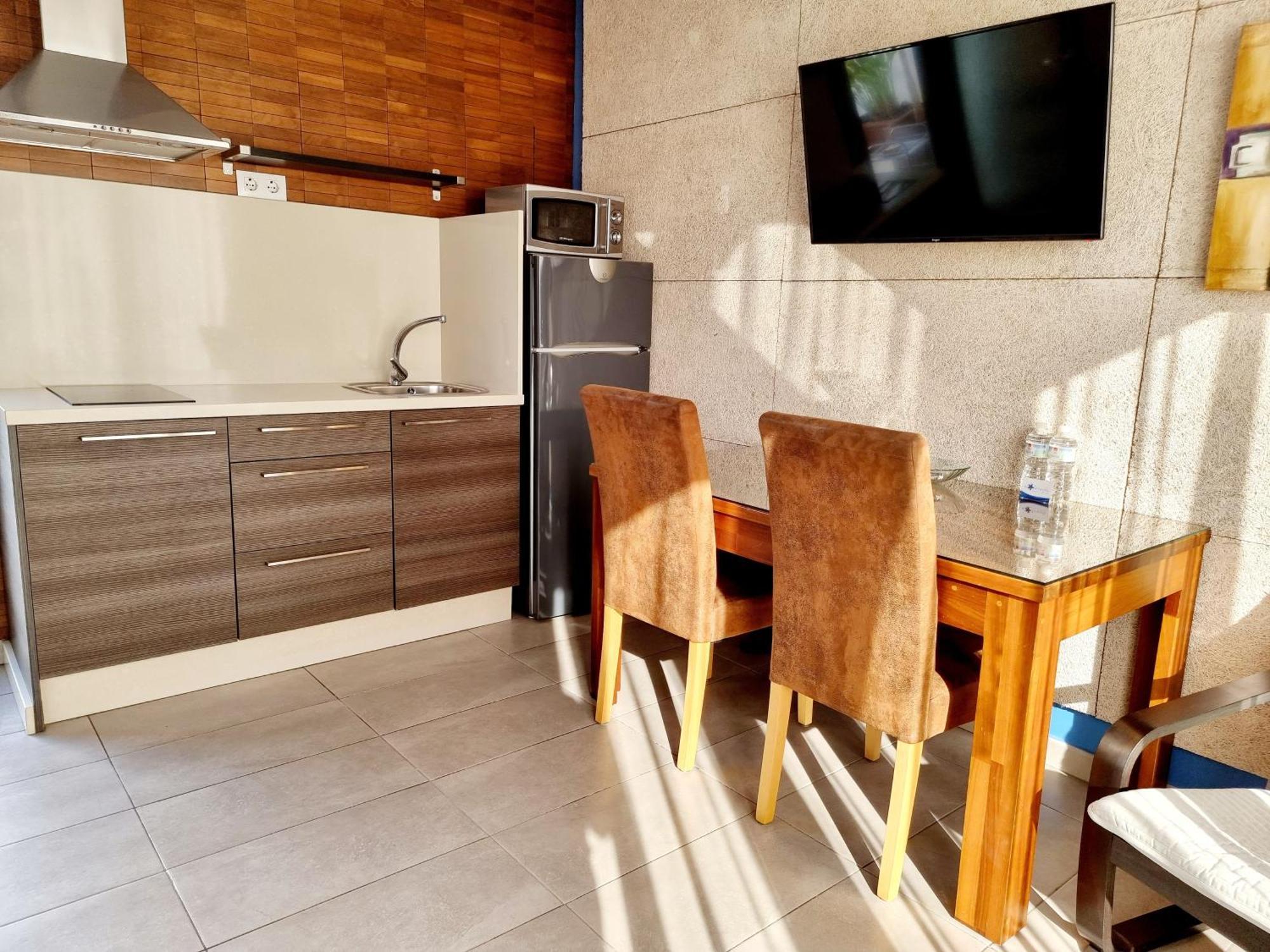 Apartamentos El Arrecife Кониль-де-ла-Фронтера Экстерьер фото